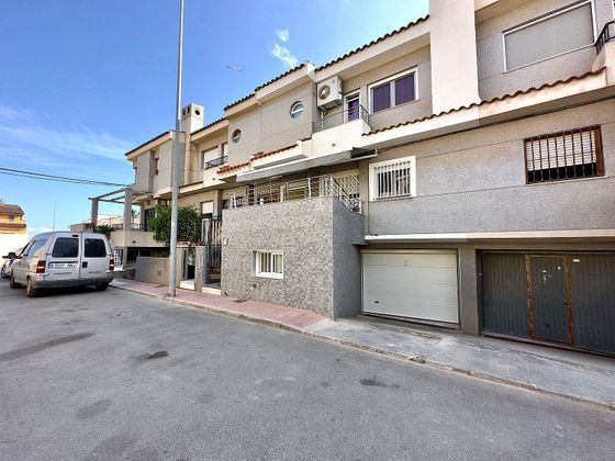 Foto 1 de Casa en venda a calle Jesús Triunfante de 3 habitacions amb garatge i balcó