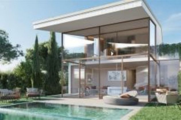 Foto 2 de Casa en venta en El Higuerón de 4 habitaciones con terraza y piscina