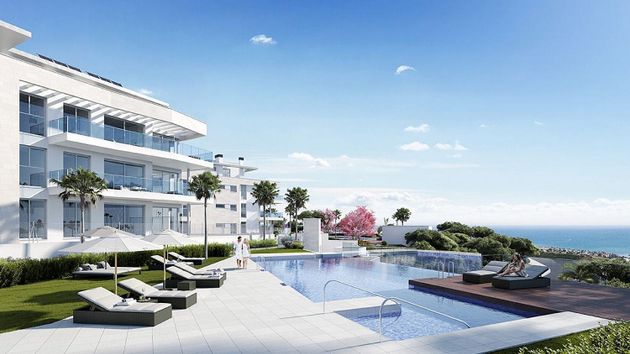 Foto 1 de Ático en venta en El Faro de Calaburra - Chaparral de 4 habitaciones con terraza y piscina
