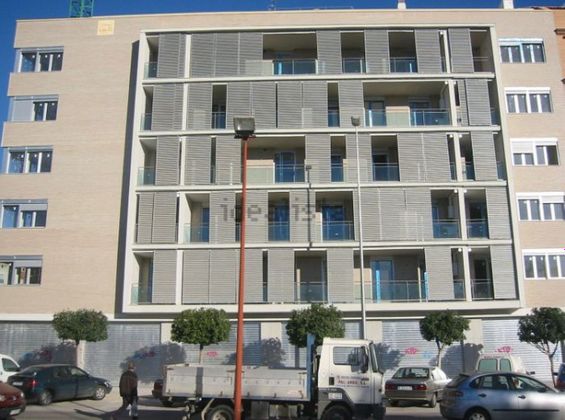 Foto 2 de Venta de piso en Alaquàs de 3 habitaciones con terraza y garaje