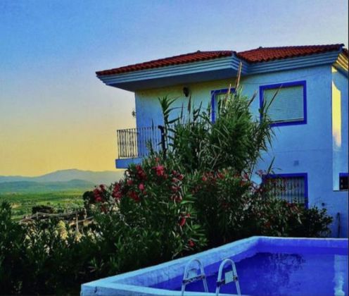 Foto 1 de Xalet en venda a Calicanto - Cumbres de Calicanto - Santo Domingo de 4 habitacions amb terrassa i piscina