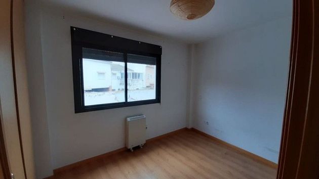 Foto 2 de Dúplex en venta en calle Grande de 2 habitaciones con calefacción y ascensor