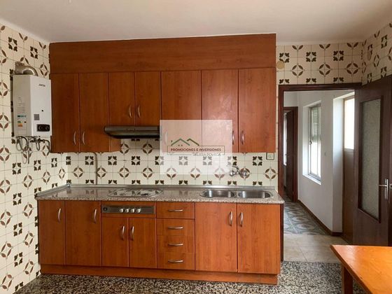 Foto 1 de Casa en venda a Iniesta de 5 habitacions amb terrassa i garatge