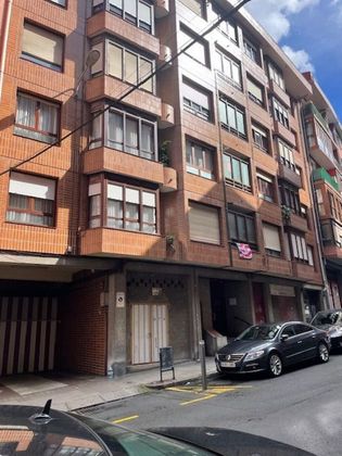 Foto 1 de Piso en venta en calle Rebonza Kalea de 3 habitaciones con garaje y balcón