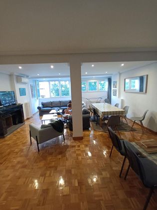 Foto 2 de Alquiler de piso en Vallehermoso de 6 habitaciones con terraza y muebles
