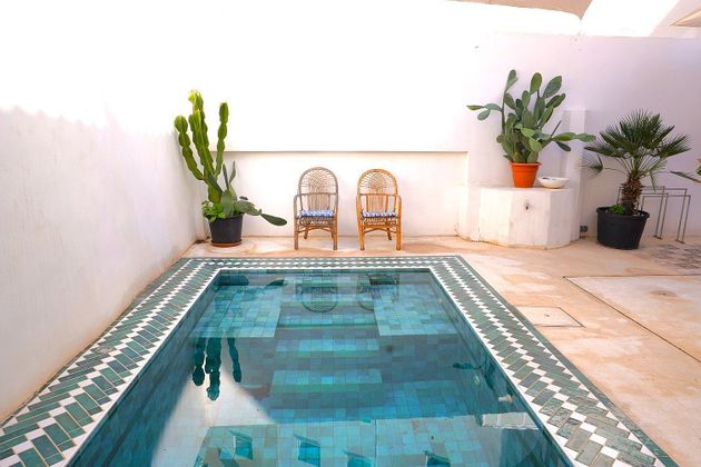 Foto 2 de Venta de casa en Camp d'en Serralta de 3 habitaciones con terraza y piscina