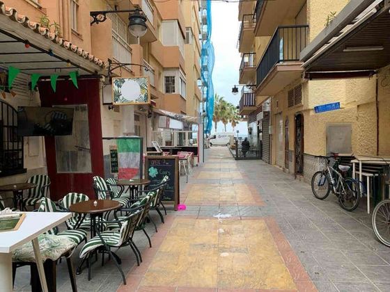 Foto 2 de Traspàs local a Zona Puerto Deportivo amb terrassa i aire acondicionat