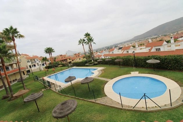 Foto 2 de Pis en venda a La Línea de la Concepción ciudad de 4 habitacions amb terrassa i piscina