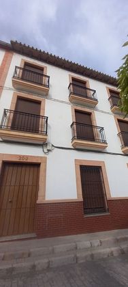 Foto 2 de Piso en venta en plaza San Isidro de 5 habitaciones con terraza y piscina