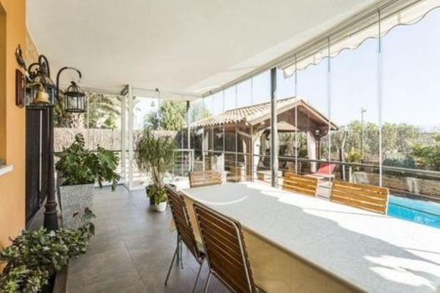 Foto 1 de Venta de chalet en calle Oroneta de 5 habitaciones con terraza y piscina