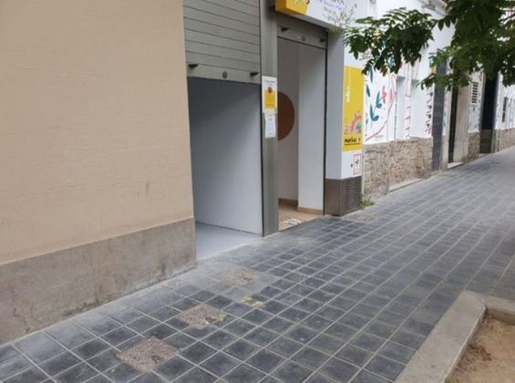 Foto 1 de Alquiler de local en calle De Calixto III de 320 m²
