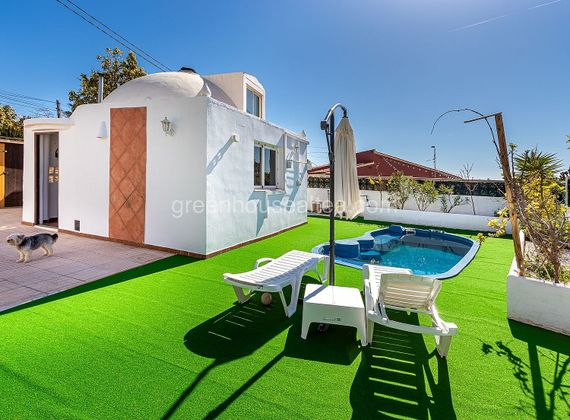 Foto 1 de Xalet en venda a Nucia (la) de 1 habitació amb terrassa i piscina
