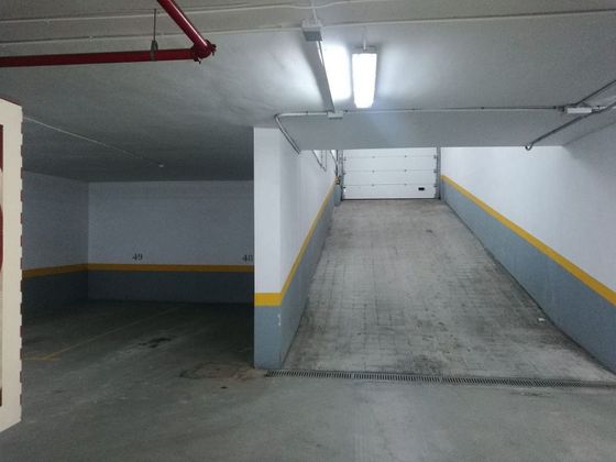 Foto 2 de Venta de garaje en calle Jerónimo Roure de 30 m²