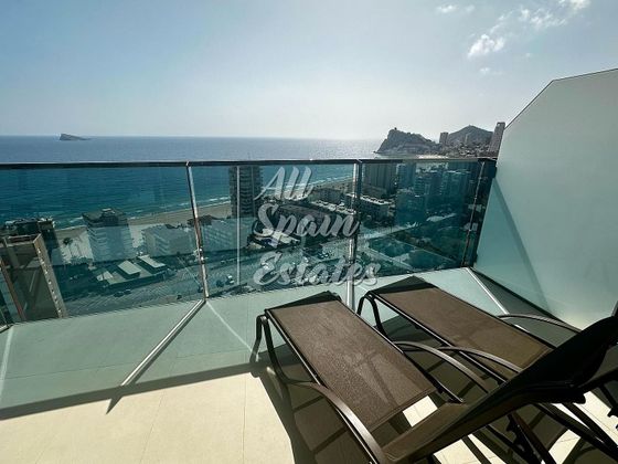 Foto 1 de Pis en venda a avenida De Villajoyosa de 2 habitacions amb terrassa i piscina