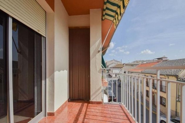 Foto 2 de Venta de piso en Atarfe de 3 habitaciones con terraza y balcón