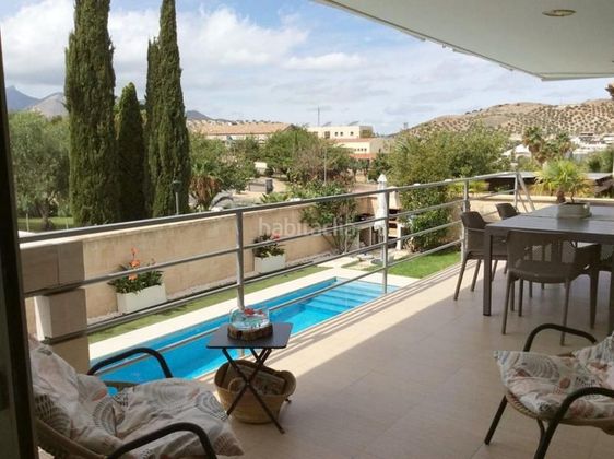 Foto 2 de Chalet en venta en Guardia de Jaén (La) de 4 habitaciones con terraza y piscina