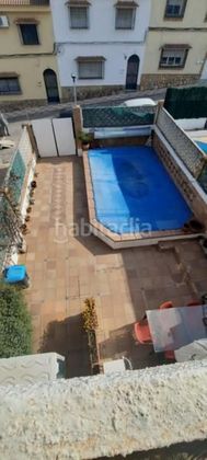 Foto 2 de Venta de casa adosada en Villares (Los) de 6 habitaciones con terraza y piscina