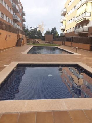 Foto 1 de Pis en venda a Abrera de 4 habitacions amb piscina i balcó