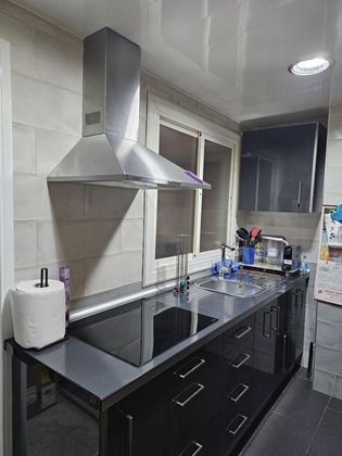 Foto 1 de Piso en venta en Esparreguera de 3 habitaciones con aire acondicionado y calefacción