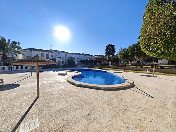 Foto 1 de Venta de piso en San Miguel de Salinas de 1 habitación con piscina y jardín