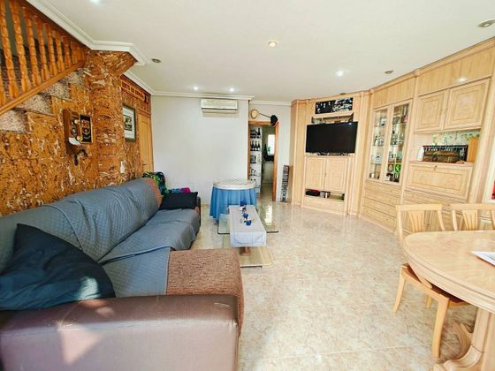 Foto 1 de Casa adosada en venta en Montesinos (Los) de 3 habitaciones con terraza y garaje