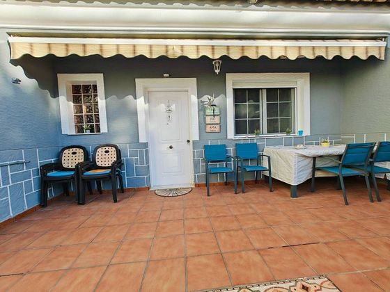 Foto 2 de Casa adosada en venta en Montesinos (Los) de 3 habitaciones con terraza y garaje