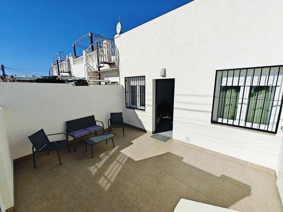 Foto 1 de Casa en venda a La Siesta - El Salado - Torreta de 3 habitacions amb terrassa i jardí