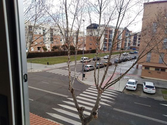 Foto 2 de Venta de piso en calle De Salamanca de 3 habitaciones con terraza y calefacción