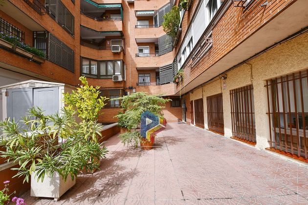 Foto 1 de Pis en venda a calle De Mequinenza de 3 habitacions amb terrassa i balcó