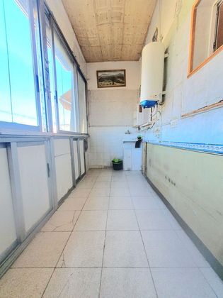 Foto 2 de Piso en venta en Ca n'Aurell de 4 habitaciones con balcón y aire acondicionado