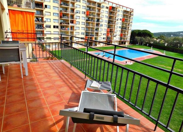 Foto 2 de Piso en venta en Calella de Palafrugell de 3 habitaciones con terraza y piscina
