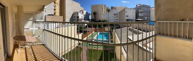Foto 1 de Venta de piso en Zona Playa de 3 habitaciones con terraza y piscina