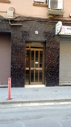 Foto 2 de Piso en venta en calle De Llançà de 3 habitaciones con aire acondicionado y calefacción