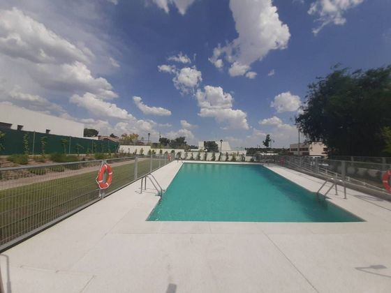 Foto 2 de Xalet en venda a El Castillo Campodón de 3 habitacions amb terrassa i piscina
