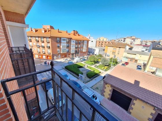 Foto 1 de Pis en venda a Centro - Fuenlabrada de 2 habitacions amb balcó i aire acondicionat