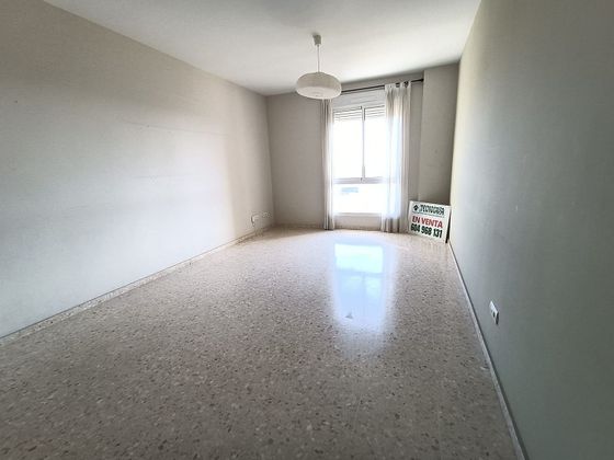 Foto 2 de Venta de piso en Santa Eufemia de 3 habitaciones con garaje y aire acondicionado