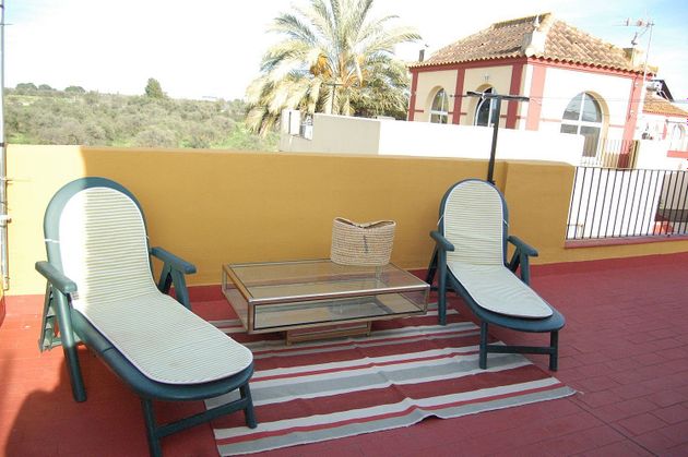 Foto 2 de Casa en venda a Benacazón de 5 habitacions amb terrassa i piscina