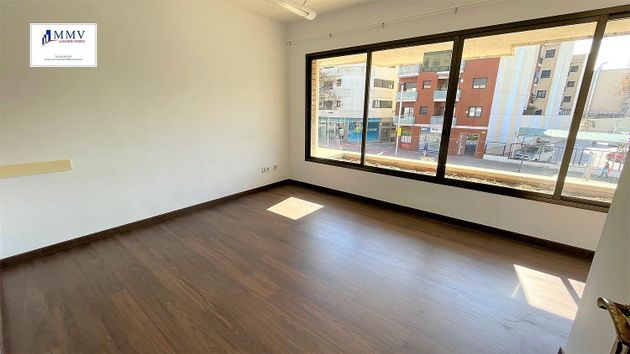 Foto 1 de Oficina en alquiler en Mas Baell - Can Carbó - El Molí de 103 m²