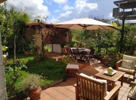 Foto 1 de Pis en lloguer a Moaña de 2 habitacions amb terrassa i jardí