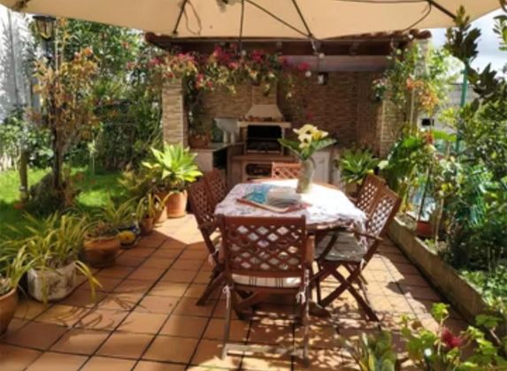 Foto 2 de Pis en lloguer a Moaña de 2 habitacions amb terrassa i jardí