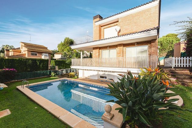 Foto 1 de Xalet en venda a Los Monasterios-Alfinach de 3 habitacions amb terrassa i piscina