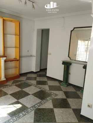 Foto 2 de Pis en venda a San Ildefonso - Catedral de 3 habitacions amb ascensor