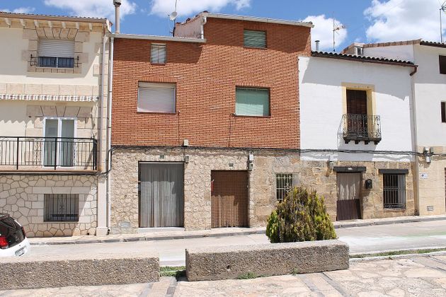 Foto 1 de Casa en venda a plaza El Coso de 2 habitacions amb calefacció