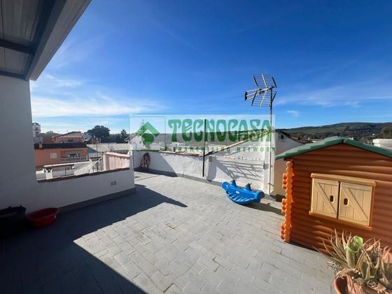 Foto 1 de Casa adossada en venda a San Enrique-Guadiaro-Pueblo Nuevo de 3 habitacions amb terrassa i aire acondicionat