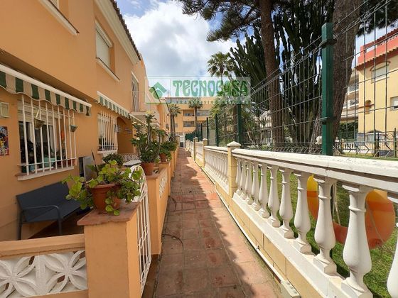 Foto 1 de Casa en venta en San Luis de Sabinillas de 3 habitaciones con terraza y piscina