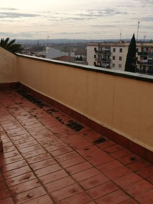 Foto 2 de Àtic en venda a Poblenou - L'Olivar Gran de 3 habitacions amb terrassa i garatge