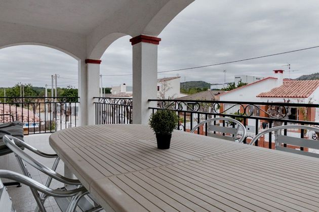 Foto 2 de Venta de casa en calle Creixell de 7 habitaciones con terraza y piscina