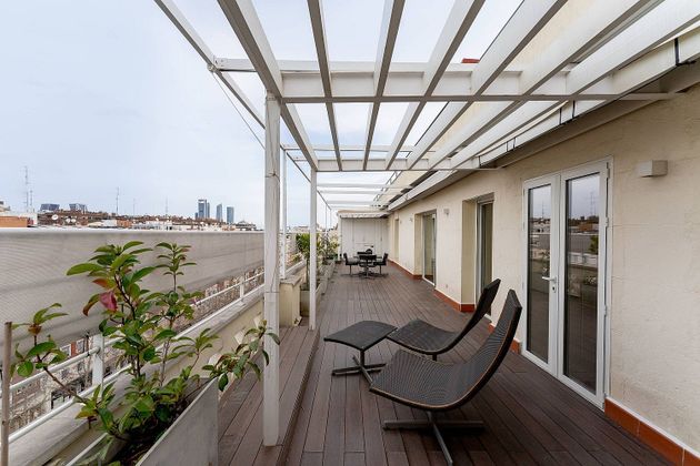 Foto 1 de Àtic en venda a Bernabéu - Hispanoamérica de 2 habitacions amb terrassa i aire acondicionat
