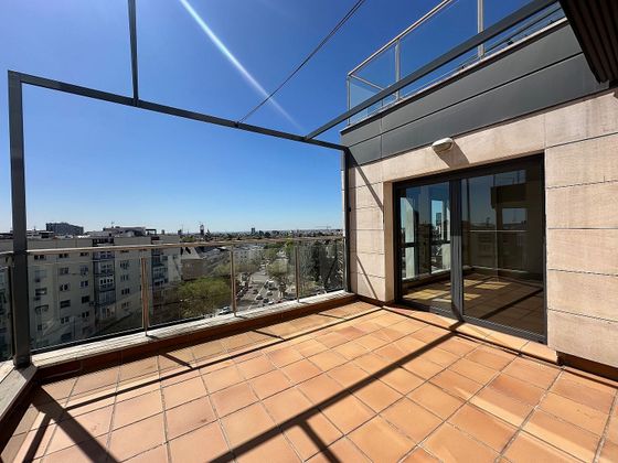 Foto 1 de Alquiler de piso en Bernabéu - Hispanoamérica de 2 habitaciones con terraza y piscina