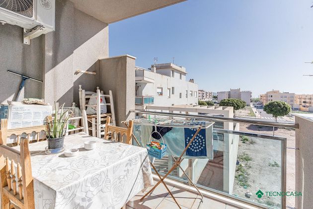 Foto 1 de Pis en venda a Las Cabañuelas de 2 habitacions amb terrassa i aire acondicionat